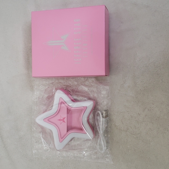 Jeffree star 2022 Valentine Exclusive Portable Selfie LED Light Ring - Picture 2 of 3